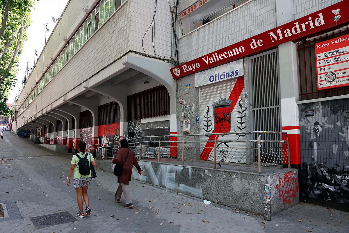 La Comunidad de Madrid levanta la suspensión del Estadio de Vallecas: la auditoría concluye "una mejora material y documental muy significativa"