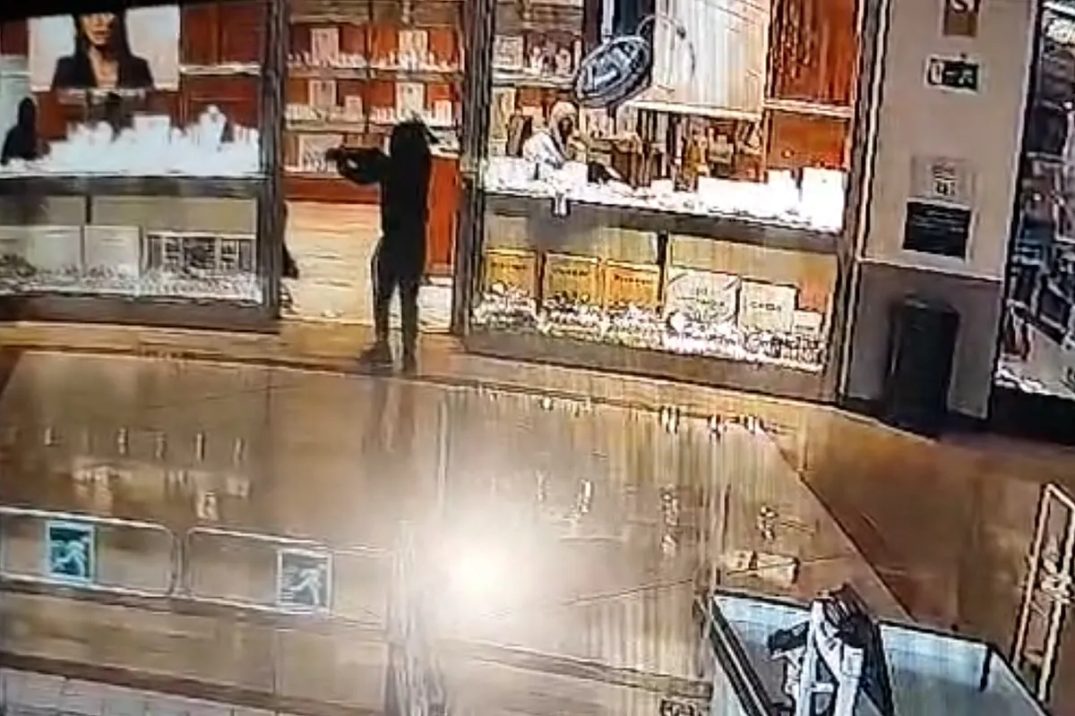 Buscan vínculos entre los cinco asaltos a joyerías perpetrados en sólo tres semanas en Madrid