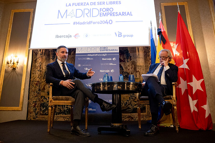 Abascal responsabiliza al Gobierno de las tragedias ferroviarias: "La  corrupción mata" | España