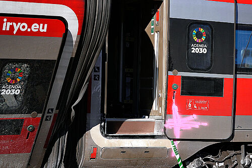 Los vagones retorcidos escond�an otros cinco cad�veres y sigue sin descartarse que aparezcan nuevos cuerpos en los trenes siniestrados