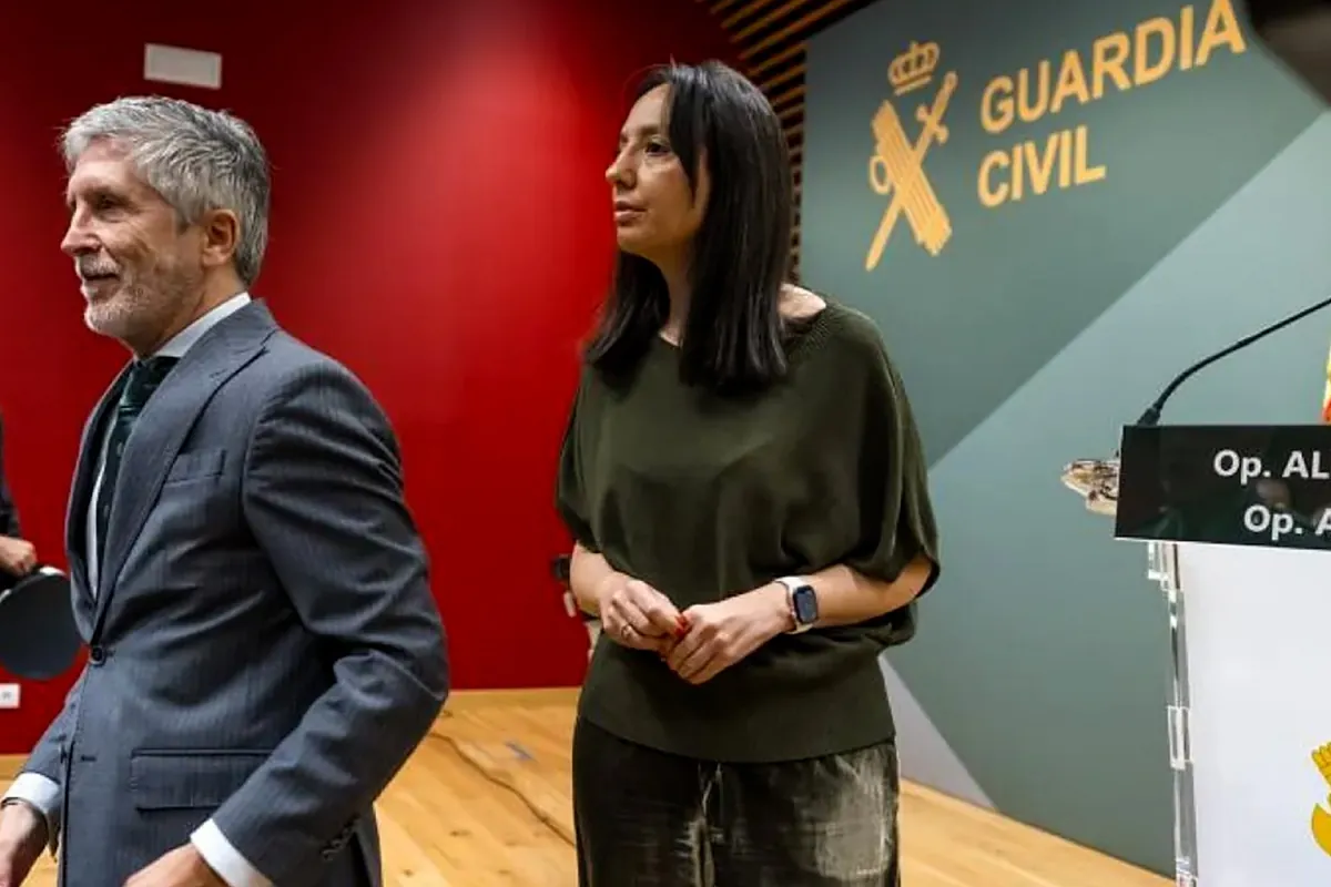 Marlaska defiende la "actuación ejemplar y plena honestidad" de la directora de la Guardia Civil