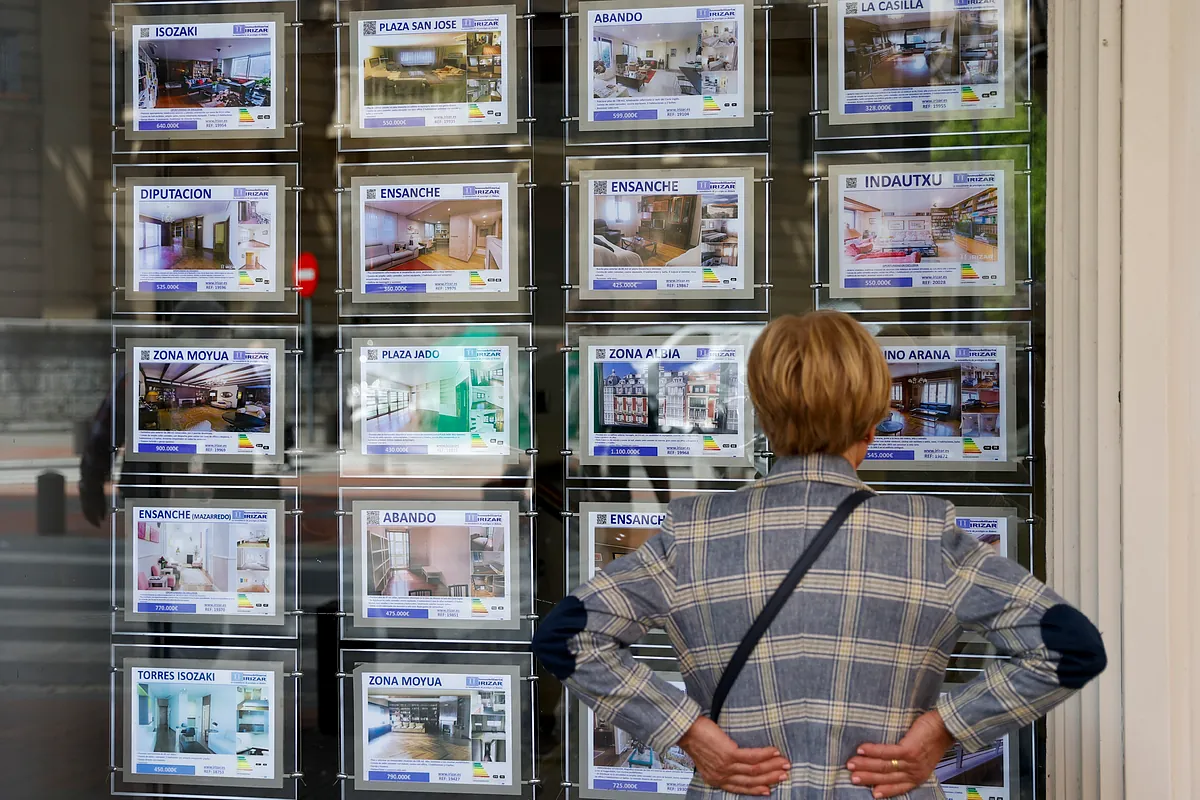 La demanda sube a 141 candidatos por vivienda mientras se proyecta la pérdida de más de 14.000 inmuebles en 2026