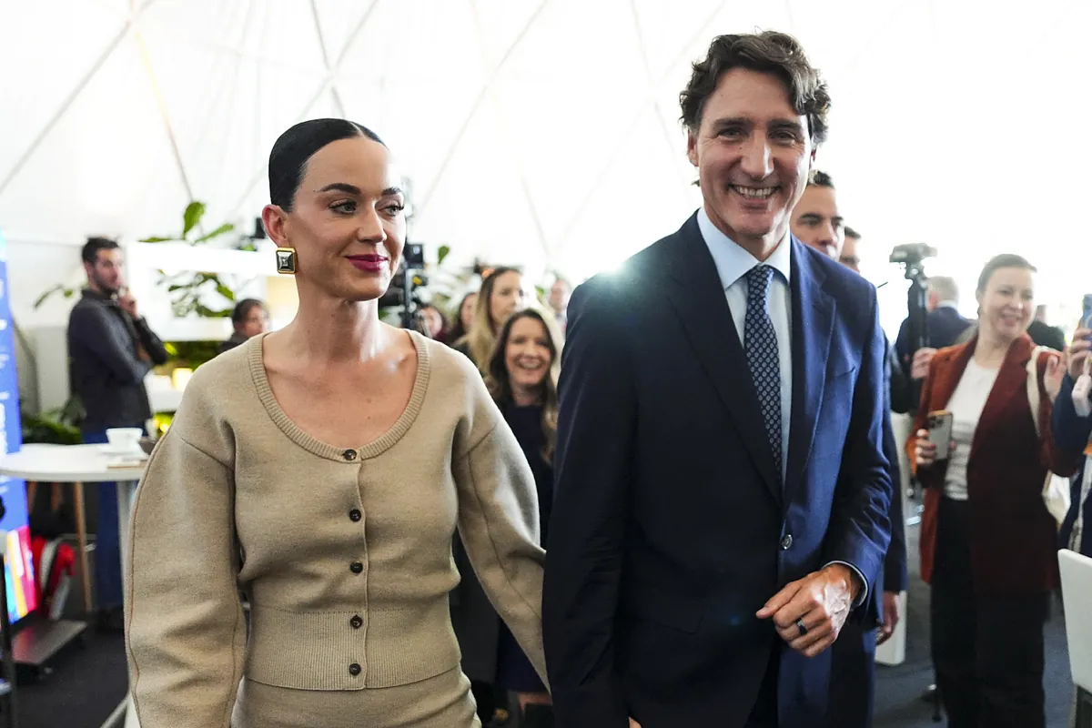 Katy Perry y Justin Trudeau, su aparición oficial: llegan cogidos de la mano al Foro de Davos