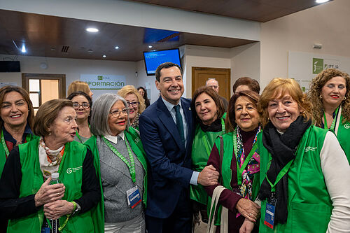 Moreno destaca el aumento en la inversi�n en medios tecnol�gicos y personales en la lucha contra el c�ncer en Andaluc�a