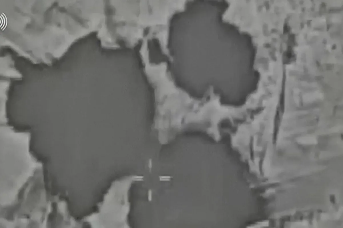 Israel destruye gasolineras en el Líbano