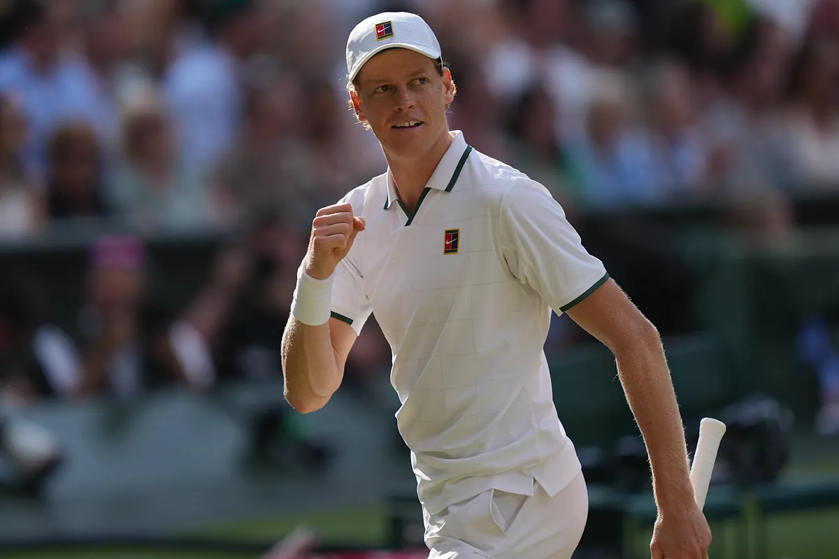 Mükemmel Sinner, Djokovic'i hayal kırıklığına uğratıp Wimbledon finalinde Zverev ile oynayacak
