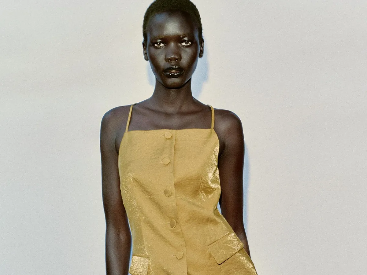 Ya tengo claras mis rebajas: estos 9 conjuntos de Zara son perfectos para bodas, cenas y eventos de verano