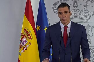 S�nchez recupera el 'no a la guerra' para mantener el desaf�o a Trump: "Es ingenuo practicar un seguidismo ciego y servil"