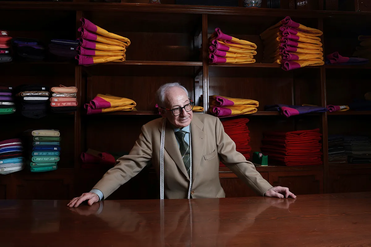 Los secretos de Fermín, la sastrería de los toreros: "El trabajo que llevó el vestido de Morante en su regreso fue incalculable"