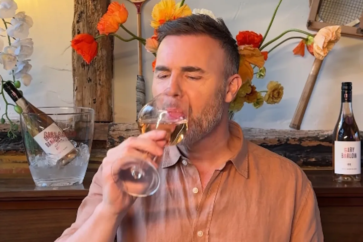 La nueva vida de Gary Barlow (Take That) como inversor inmobiliario y empresario vinícola que colabora con una empresa de vinos de Castilla-La Mancha