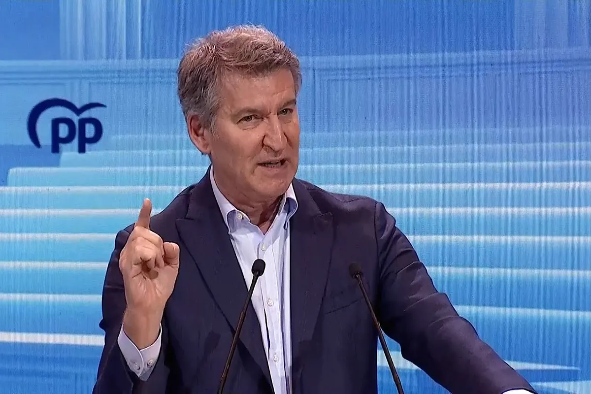 Feijóo impulsa una reforma del suplicatorio para que Sánchez no quede blindado por el Congreso