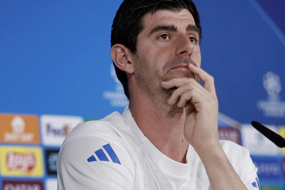 Courtois, contra Mourinho: "Es decepcionante usar la celebración de Vini para justificar el insulto"