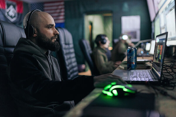 Ucrania conquista una posición rusa sólo con drones aéreos y robots terrestres, sin intervención directa de soldados sobre el terreno