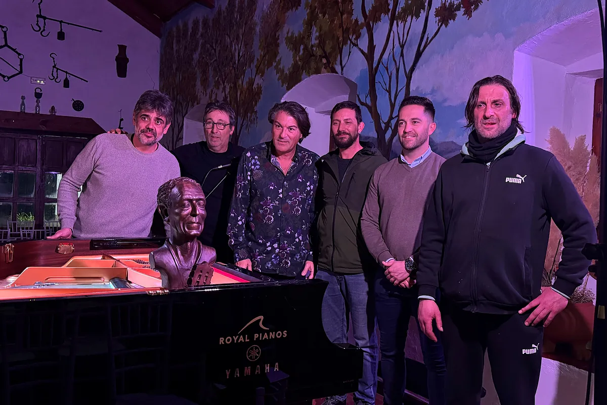 Arriate dedica un busto a Diego del Gastor