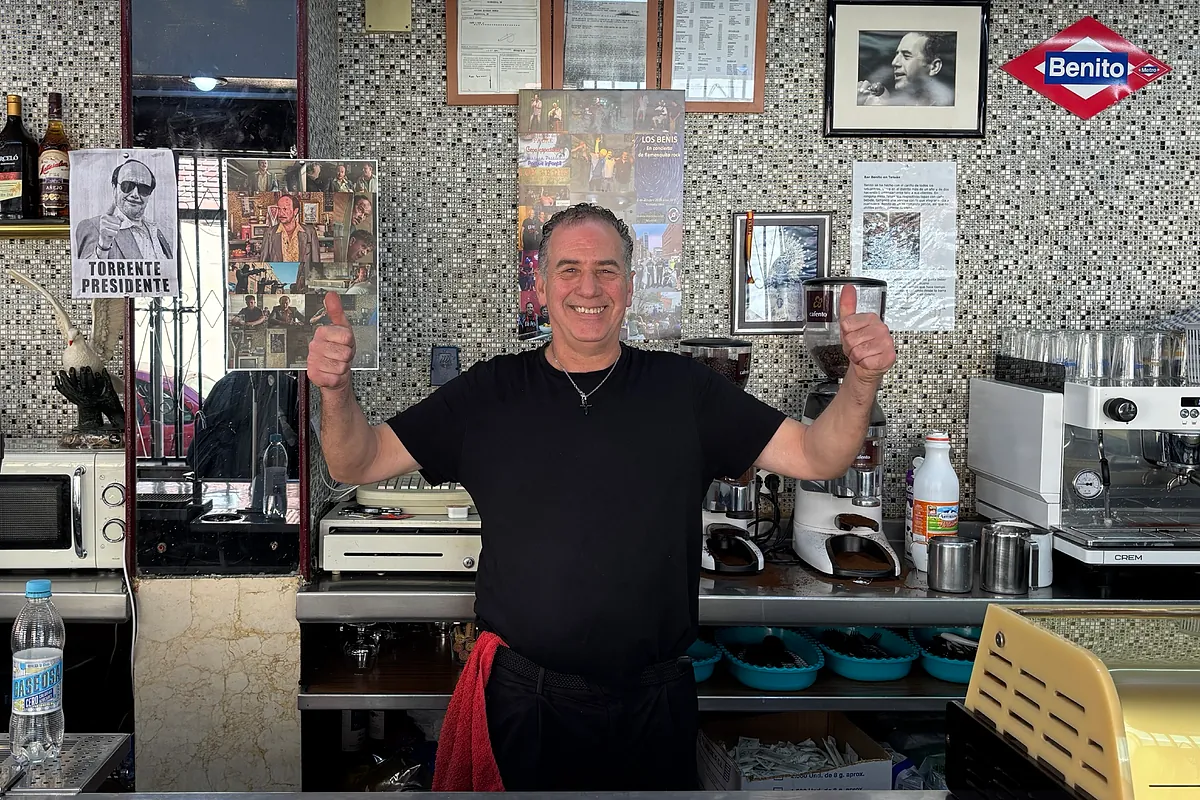 El bar de 'Torrente presidente' está en La Ventilla: "Hubo una época en la que a mí también me dejaban a deber 6.000 pesetas en güisqui"