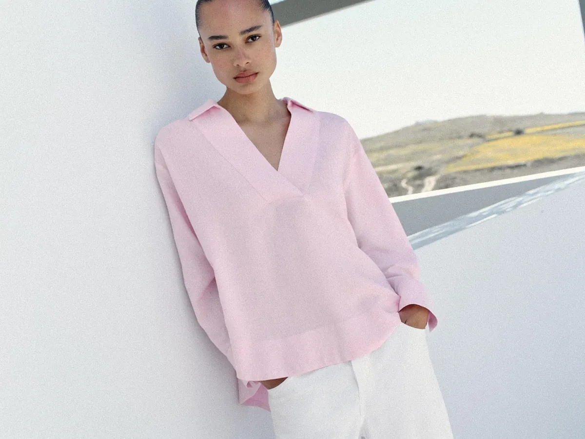 Los vaqueros blancos de Zara que hacen tipazo y combinan con blusas románticas o de lino: están arrasando esta primavera-verano