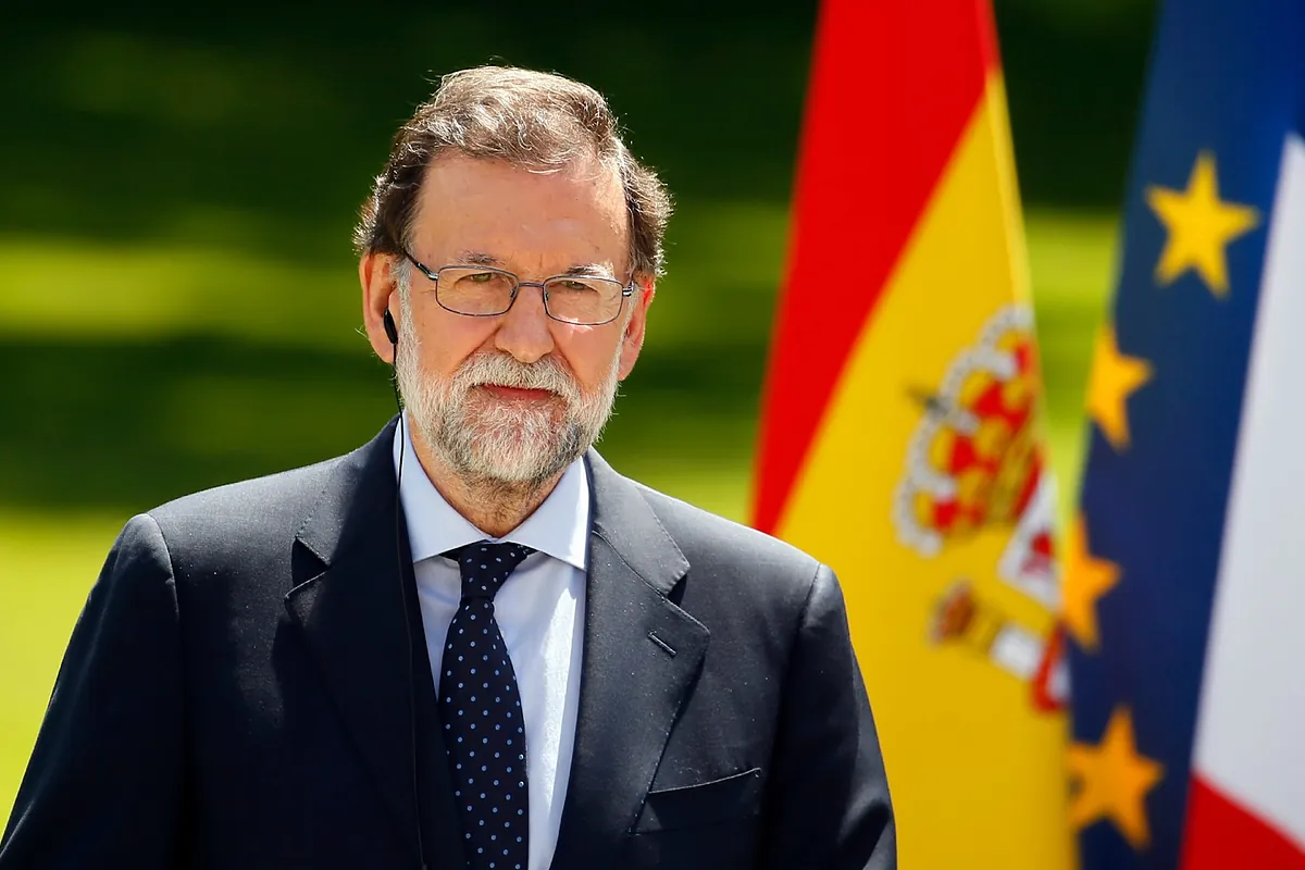 El PP dice que los artículos de Rajoy son "sarcásticos" y minimiza la polémica sobre la selección francesa