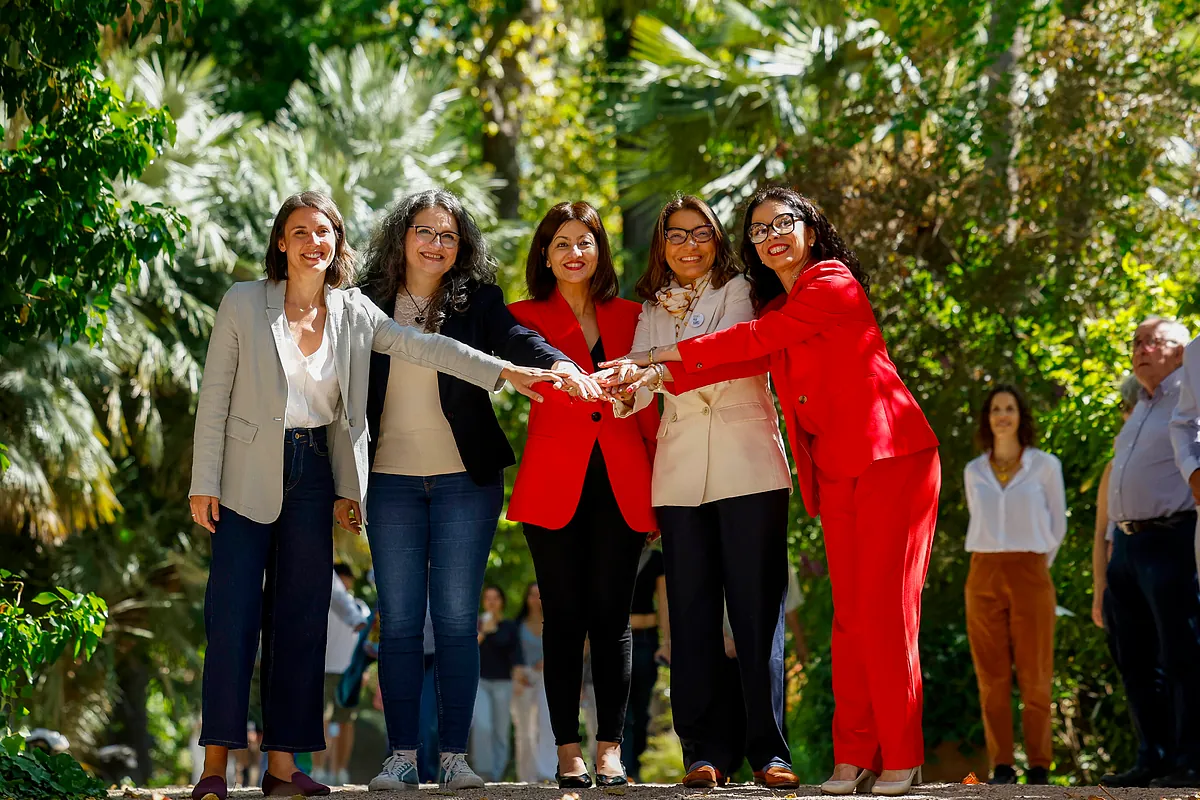 Oltra sienta a Sira Rego e Irene Montero sin concretar la "alianza moral" de la izquierda pero contra la violencia política y el 'lawfare'