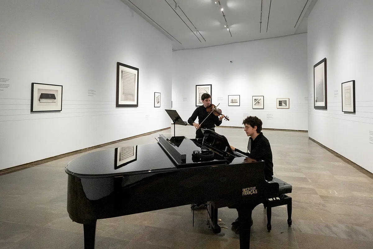 El Centre del Carme despide la exposición de Chema Madoz con un concierto que ha inspirado la obra del fotógrafo español