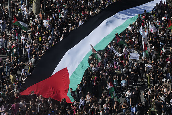 Manifestación en apoyo a Palestina y contra el "genocidio" de Israel, este sábado, en Barcelona.