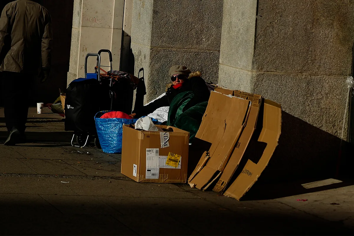 El drama cada vez más visible de las mujeres sin hogar:  No hay criatura más vulnerable en la calle que ellas 