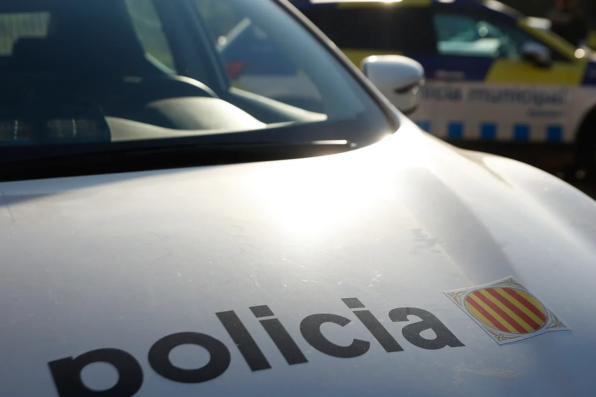 Un apuñalado y 13 detenidos, seis menores de edad, tras una pelea entre dos grupos en el metro de Barcelona