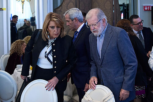 El "aviso a navegantes" de Susana D�az, que quiere tener un papel en el posanchismo: "Tengo tela de carrete"