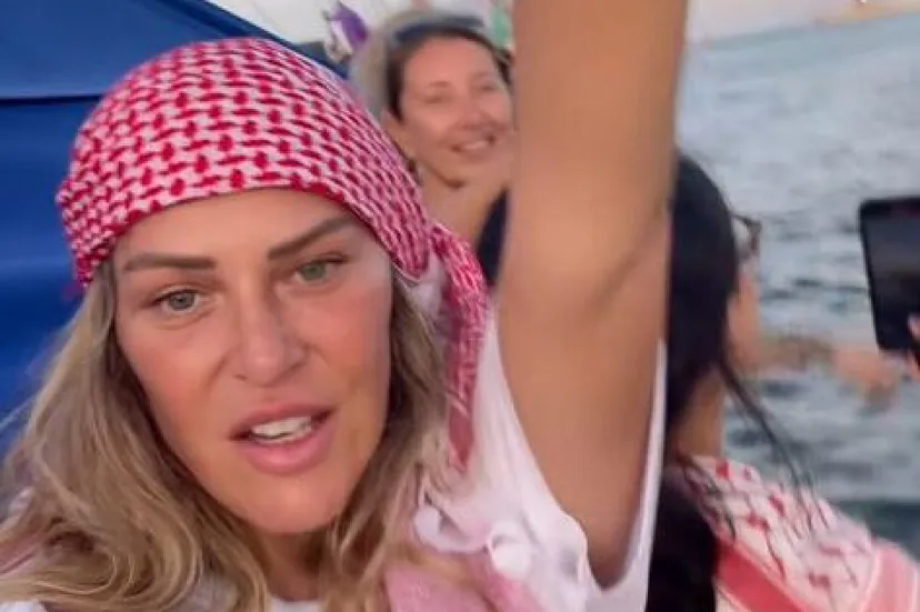 Ana Alcalde, la ferviente conversa al islam a la que llaman 'Barbie Gaza':  una trabajadora social con seis hijos | Famosos