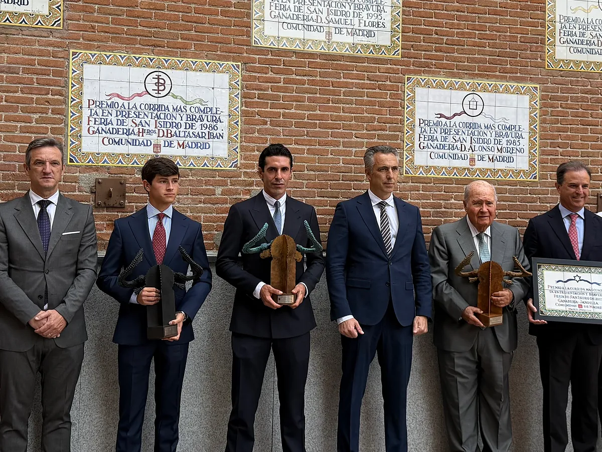 Talavante, Aarón Palacio, Jandilla y Victoriano del Río, reconocidos por la Comunidad y el Ayuntamiento de Madrid