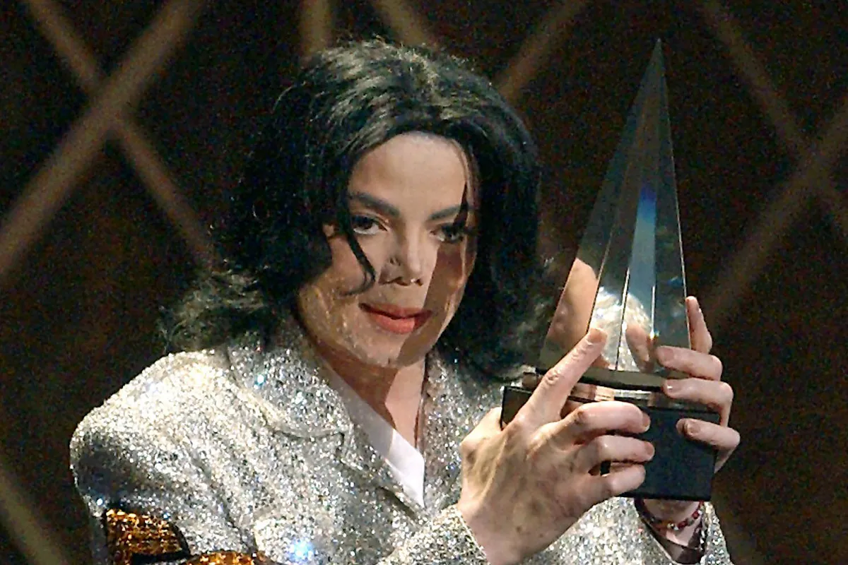 Cuatro hermanos denuncian haber sido abusados por Michael Jackson cuando eran niños: "Me bajó los pantalones"