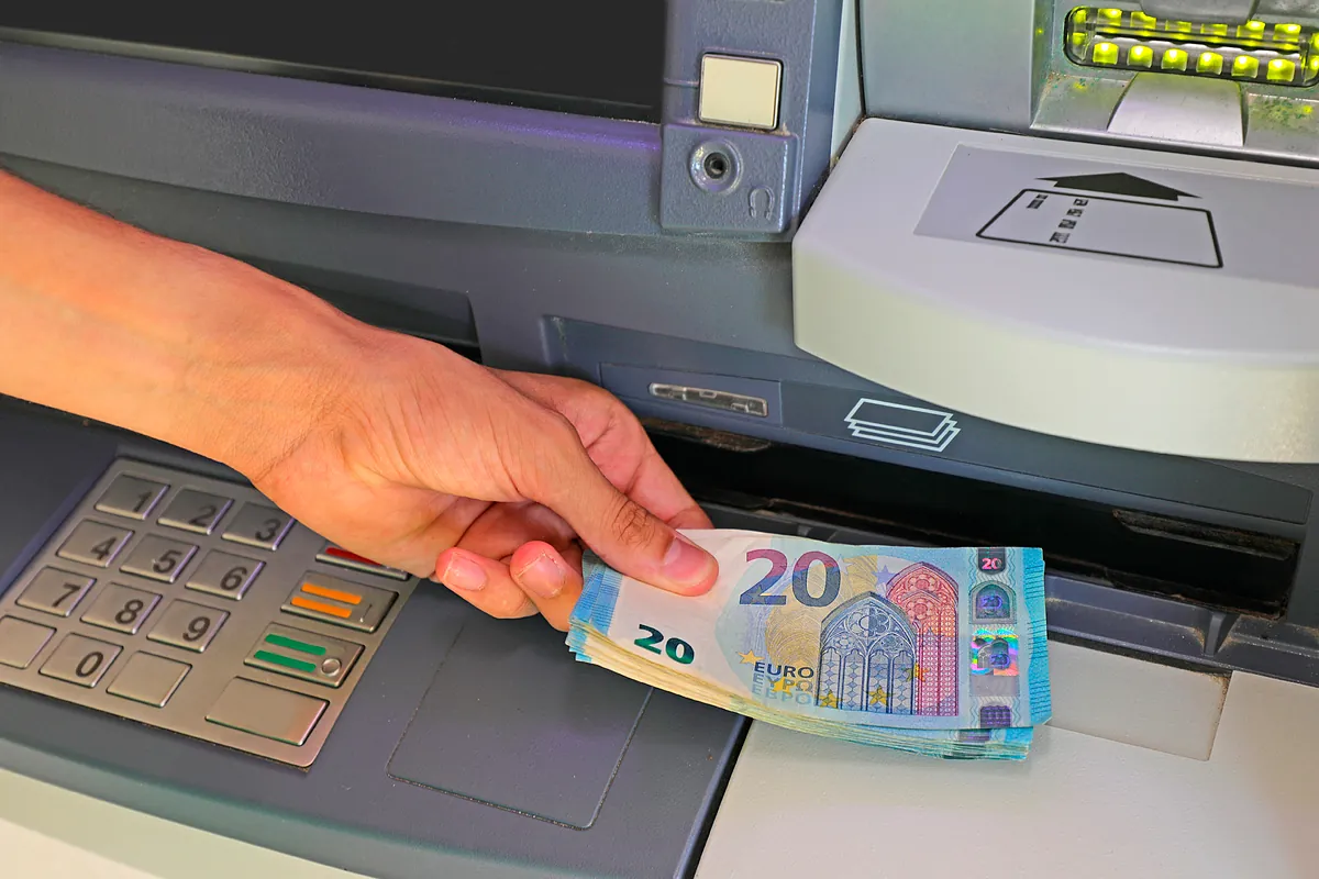 Cuándo se cobra el paro y el Ingreso Mínimo Vital en enero en 2026