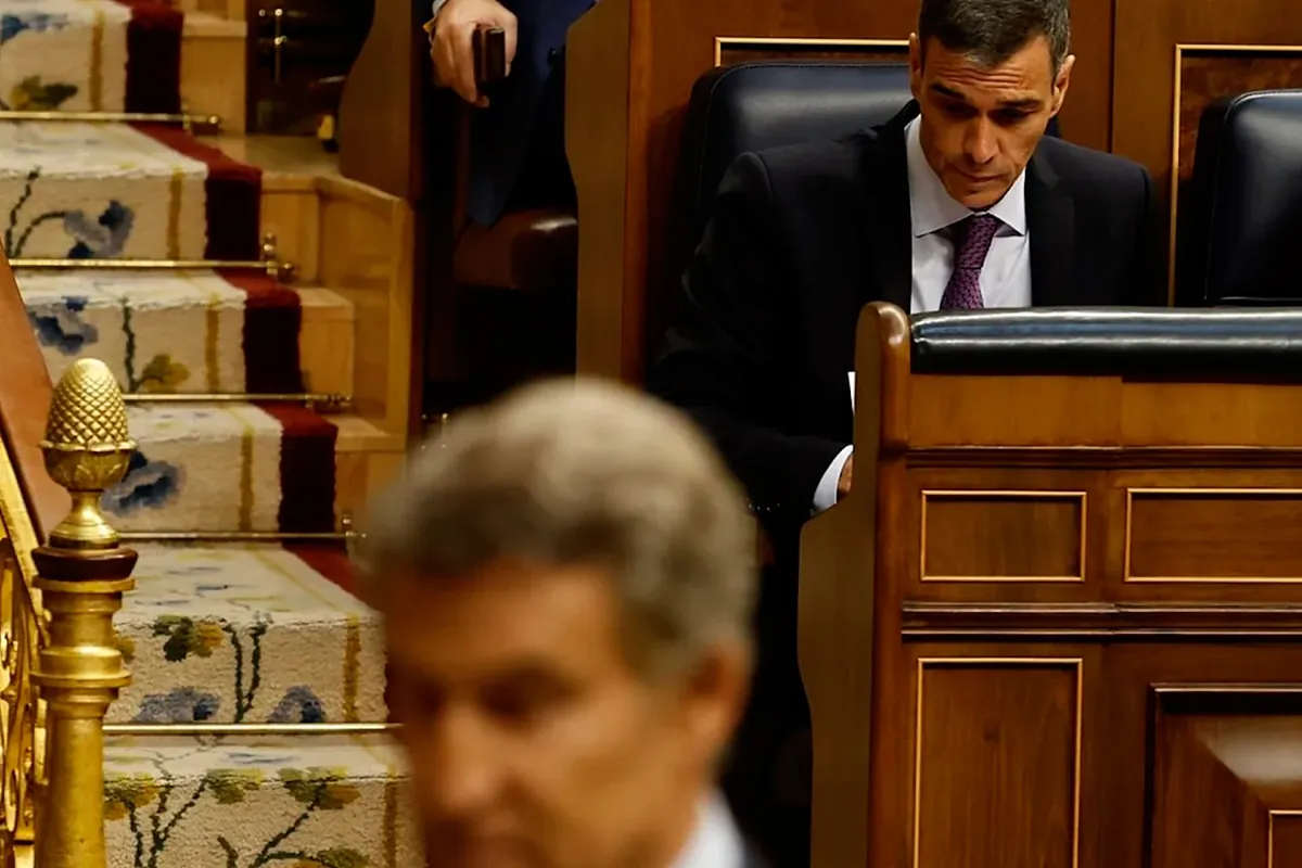 Feijóo acude a la reunión con Sánchez "por respeto a las instituciones": "No voy a blanquearle"