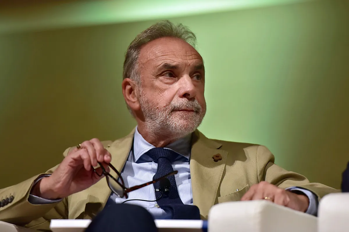 Giuseppe Remuzzi, sobre el hantavirus: "El HV Mondius fue una oportunidad perdida para realizar pruebas. Lo que sabemos hoy puede no valer mañana"