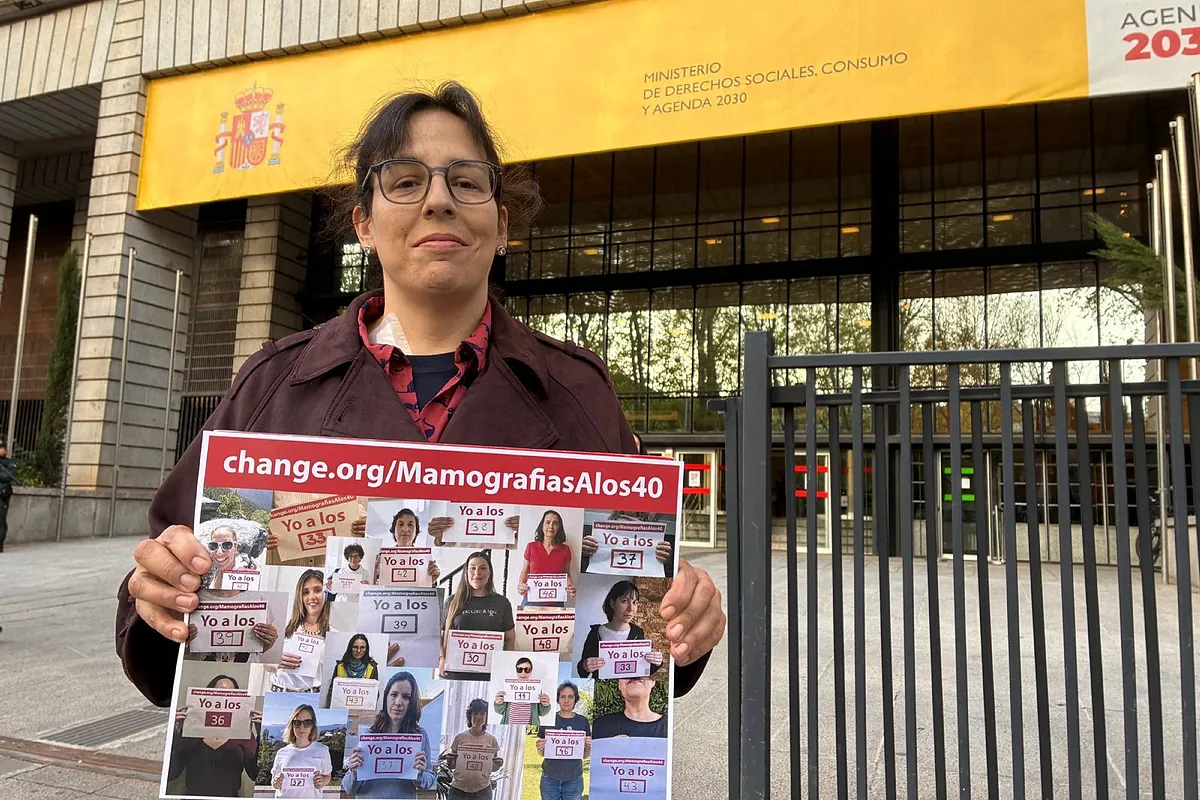 Sanidad se compromete a adelantar los cribados de cáncer de mama a los 45 años