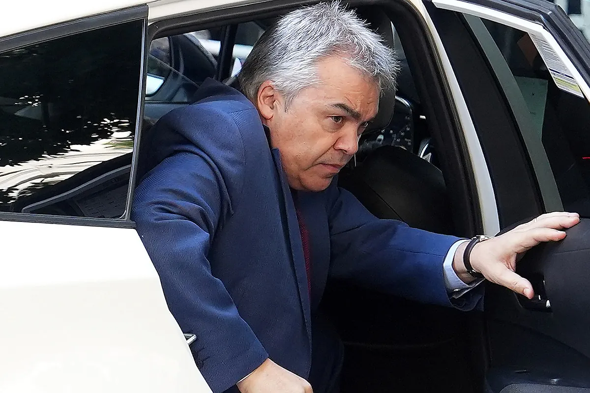 La Fiscalía pide prisión sin fianza para Santos Cerdán | España