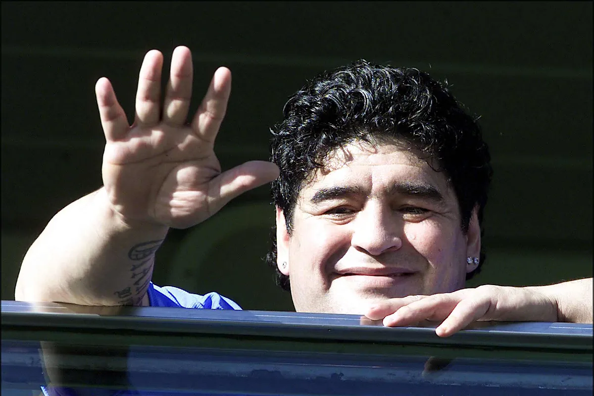 El médico acusado por la muerte de Maradona: "El único que me defendería es Diego, el mismo que plantó a Putin y al Papa"