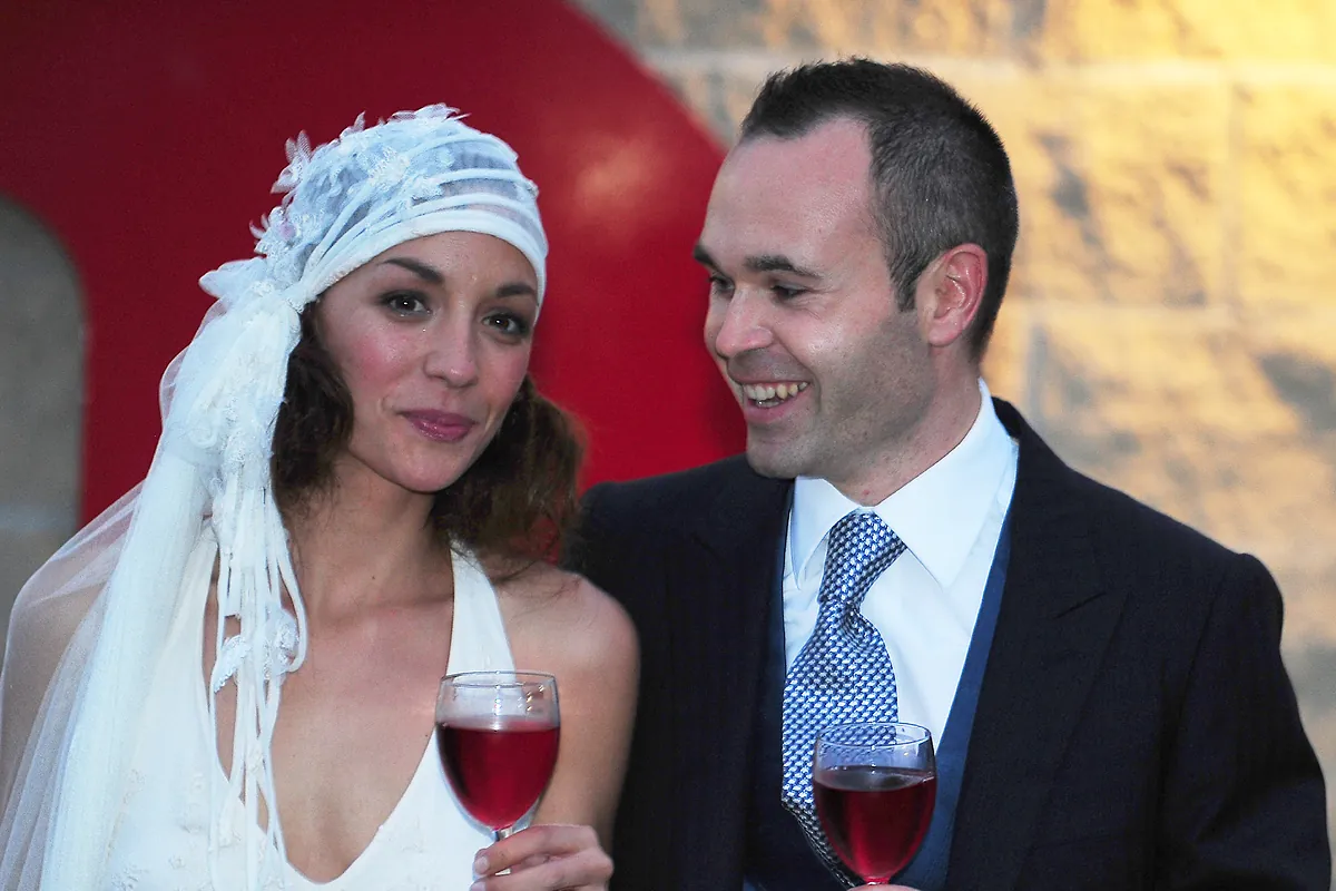 Andrés Iniesta y Anna Ortiz: la romántica imagen con la que el ex futbolista felicita a su mujer sus 19 años juntos