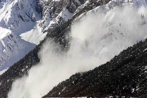 Cinco muertos en dos avalanchas en los Alpes austr�acos