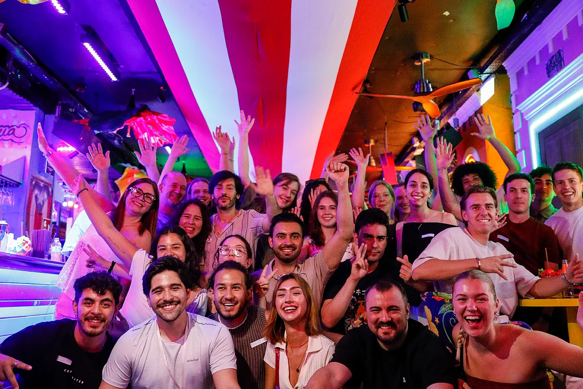 Fiestas de salsa, sesiones de Dj puertorriqueños, planes de Café con ron... Bad Bunny desata la fiebre en Madrid durante su residencia de 10 conciertos