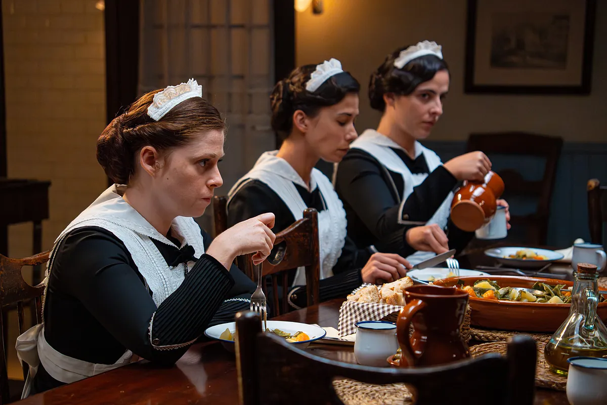 La Madre Hot Guard Linda de Sousa- Explicit Encounter with Prisoner