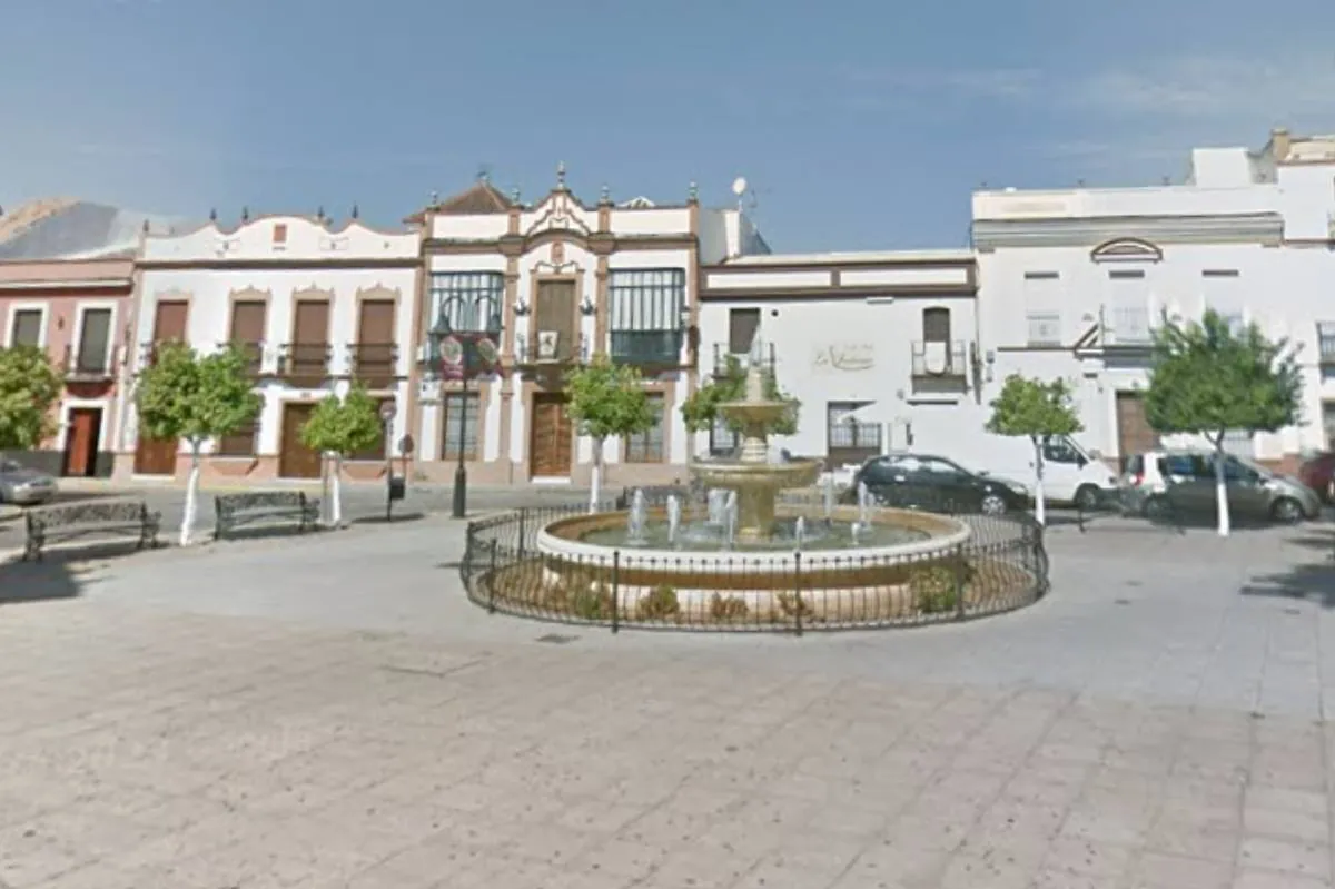 Un hombre mata a su madre en Brenes (Sevilla) y se entrega en el ...