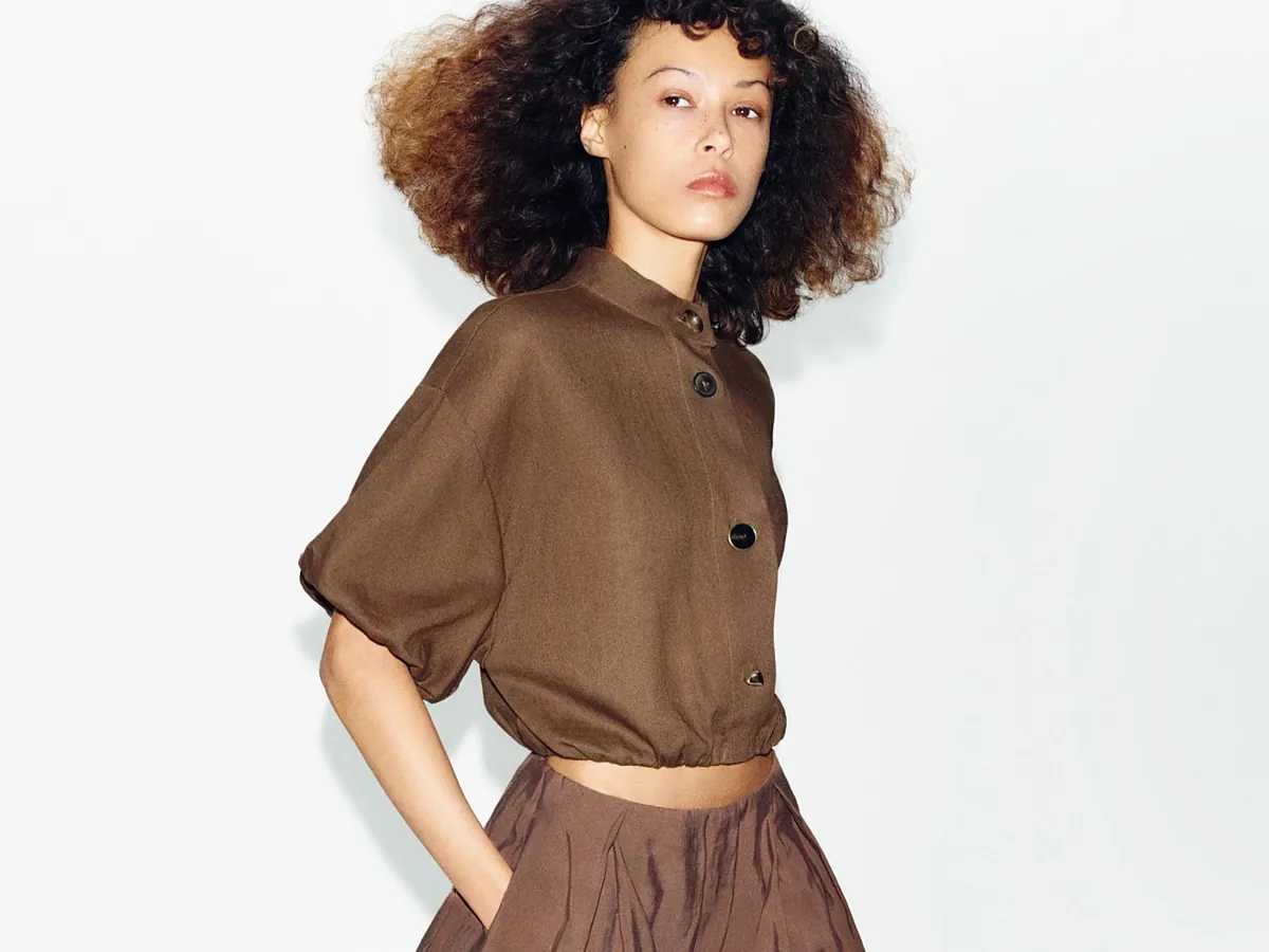 Estas bermudas taparrodillas de Zara son la compra perfecta para las rebajas: elegantes, cómodas y frescas para combatir el calor con estilo