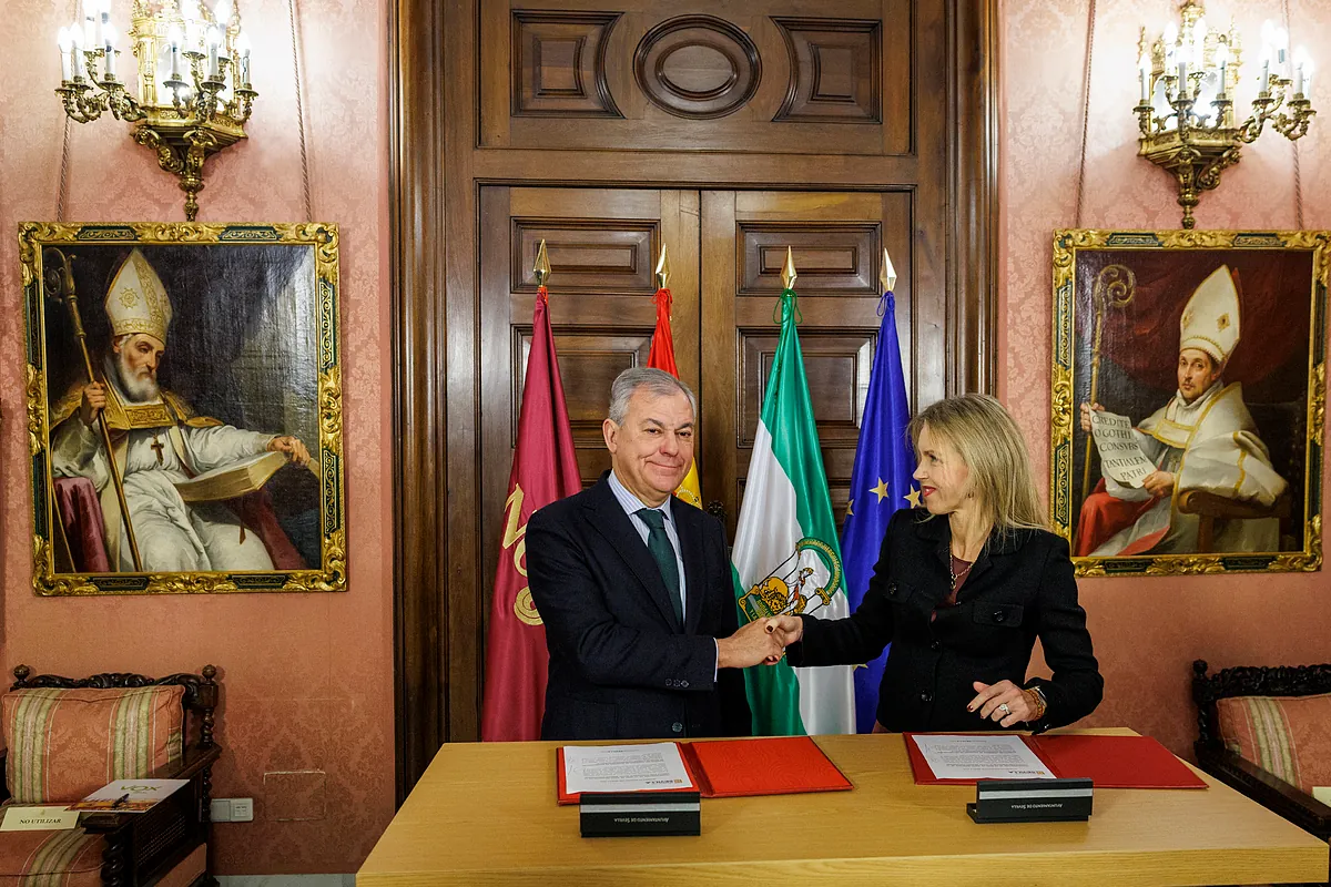 PP y Vox se entienden en los ayuntamientos y salvan pactos en Sevilla y Valencia mientras sigue la pugna autonómica