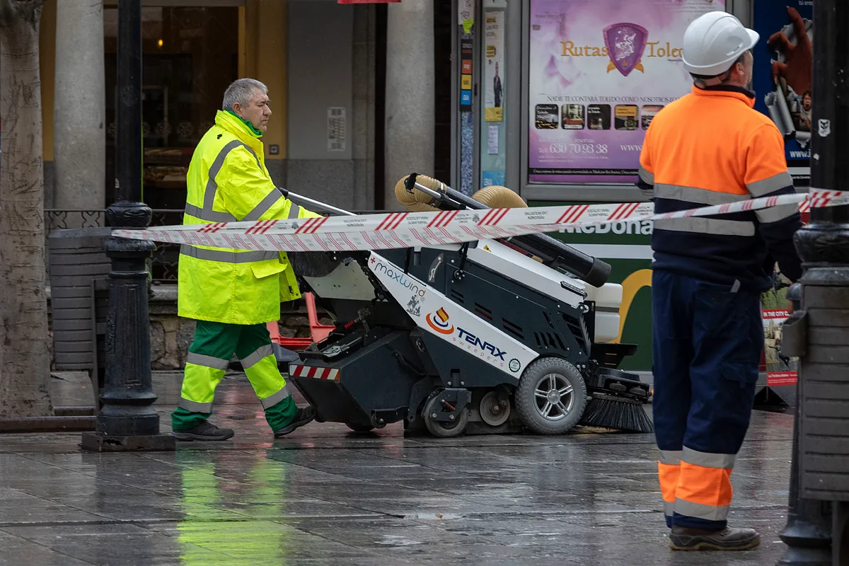 La tasa de riesgo de pobreza se redujo sólo una décima en 2025, hasta el 25,7%, por la baja intensidad en el empleo