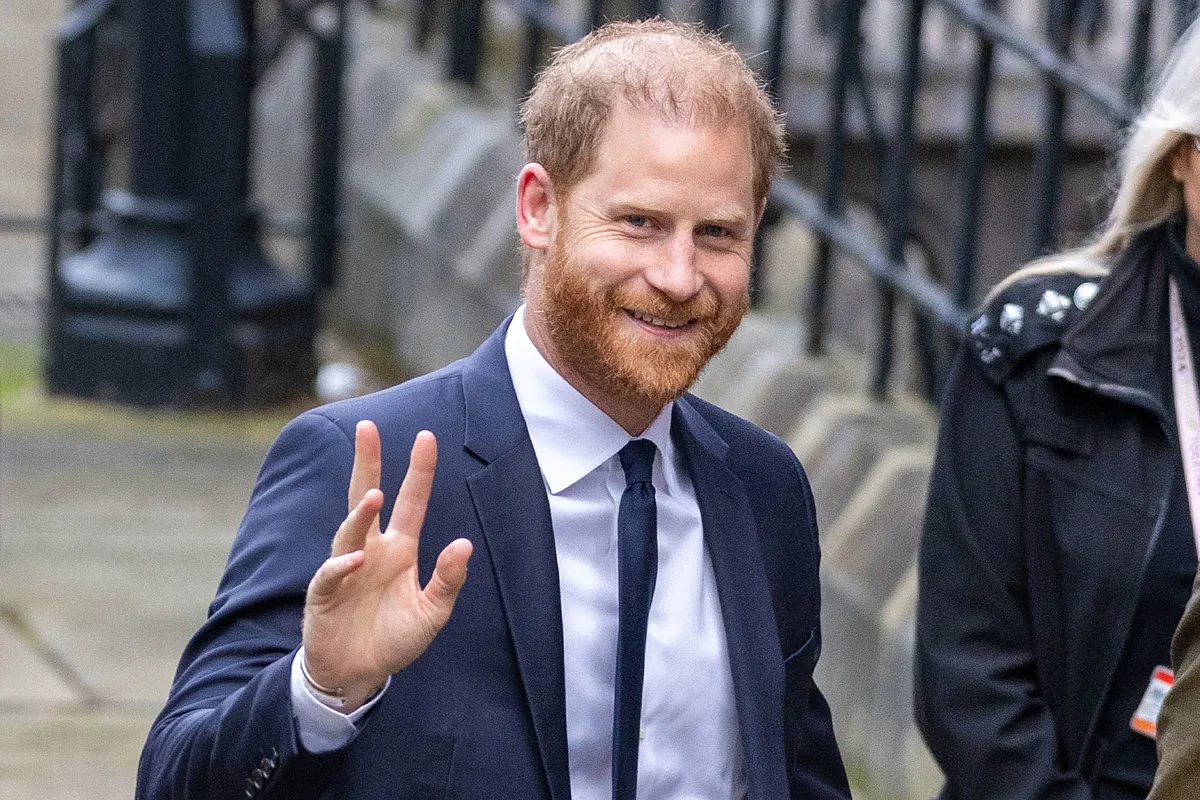 El príncipe Harry niega que sus amigos revelaran información al 'Daily Mail': "Mi círculo social no filtra [confidencias]"