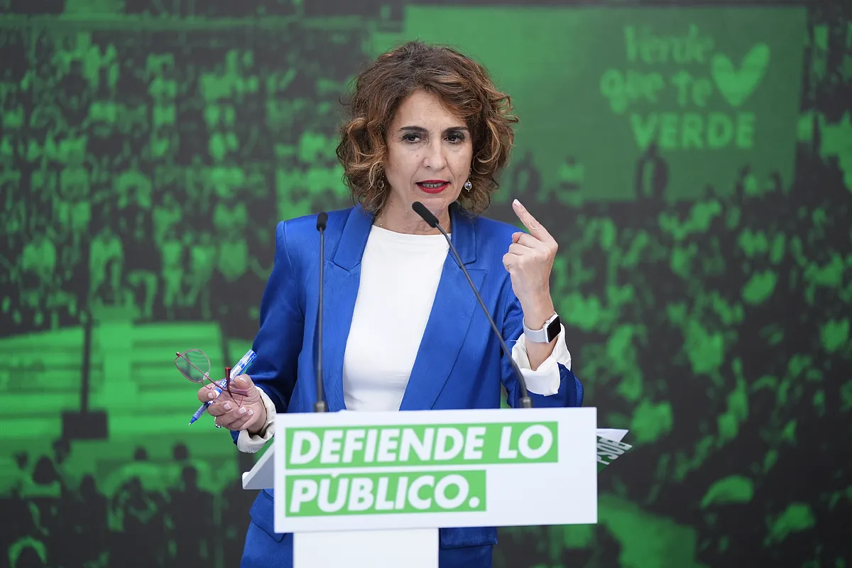 Montero sigue el manual sanchista y rechaza apoyar al PP para evitar una hipotética coalición con Vox en Andalucía