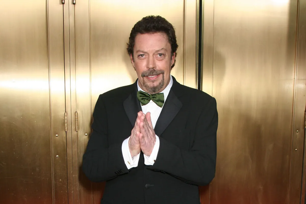 Desvelan la causa de la muerte del actor Tim Curry a los 80 años
