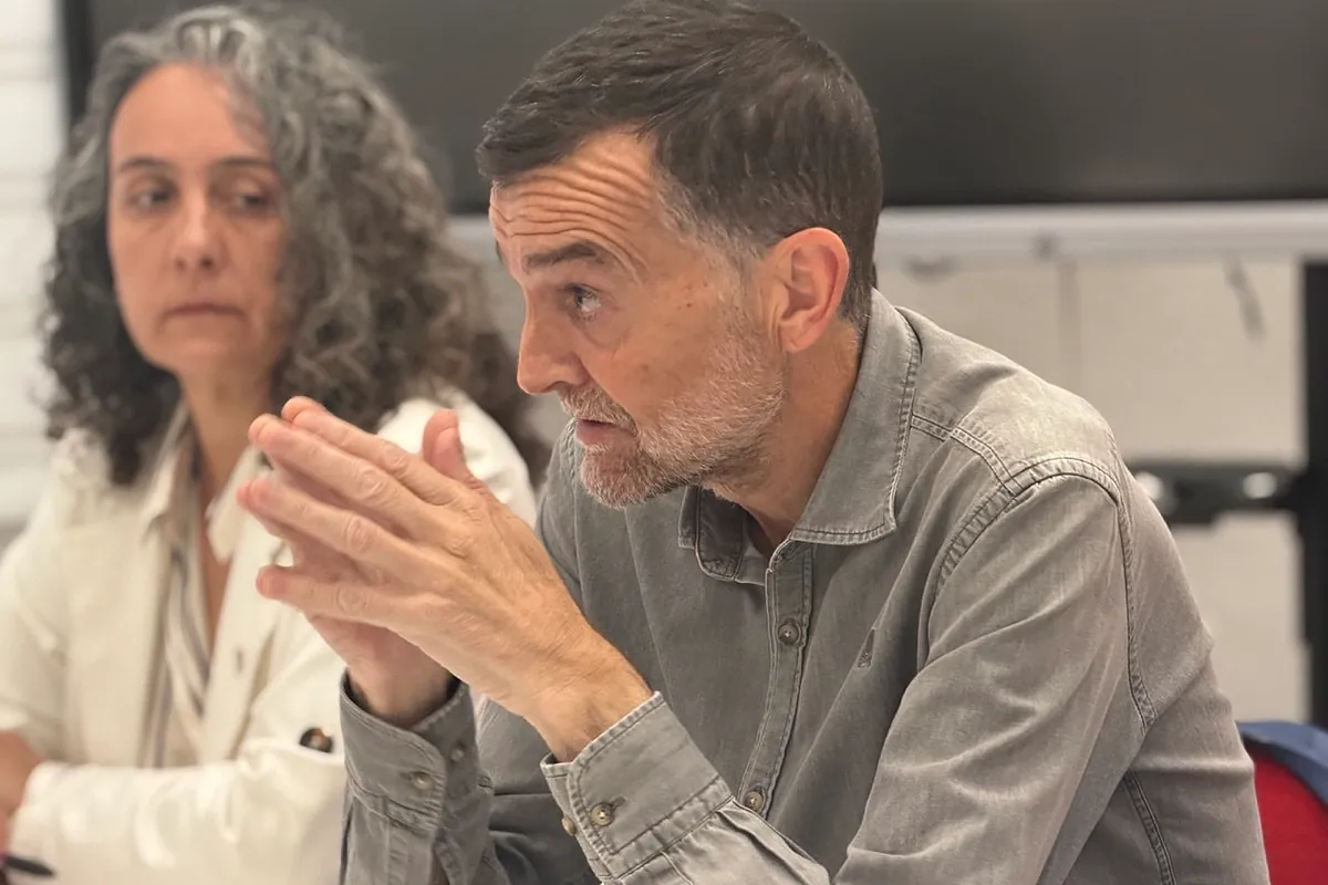 Maíllo responde a las críticas de Pablo Iglesias recetando a Podemos "alegría": "La gente siente entusiasmo por la unidad"