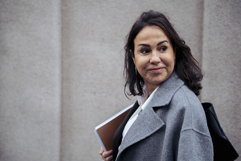 La Guardia Civil vincula a Pardo de Vera con al menos cuatro adjudicaciones  amañadas y resalta el interés de Santos Cerdán por "promocionarla" para  conseguir más obras | España