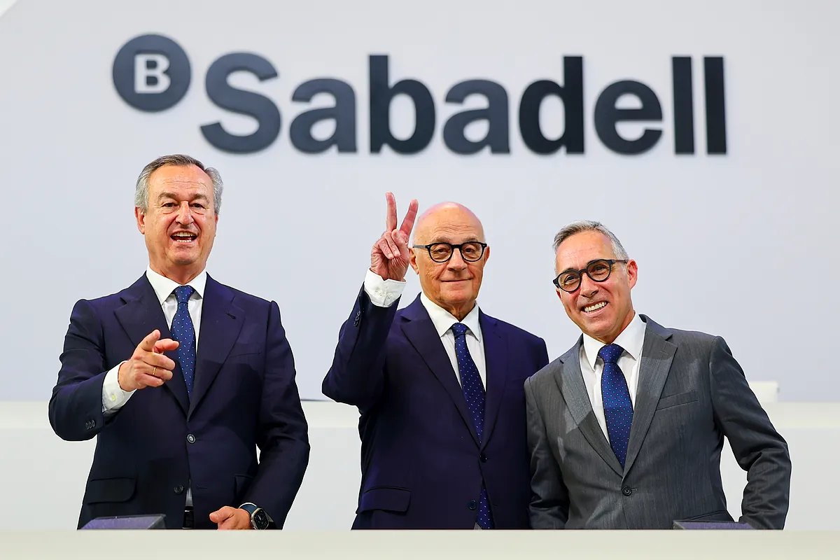 Banco Sabadell despide a González-Bueno y aprueba el viraje tecnológico con Armengol en una nueva etapa sin el empuje de la OPA